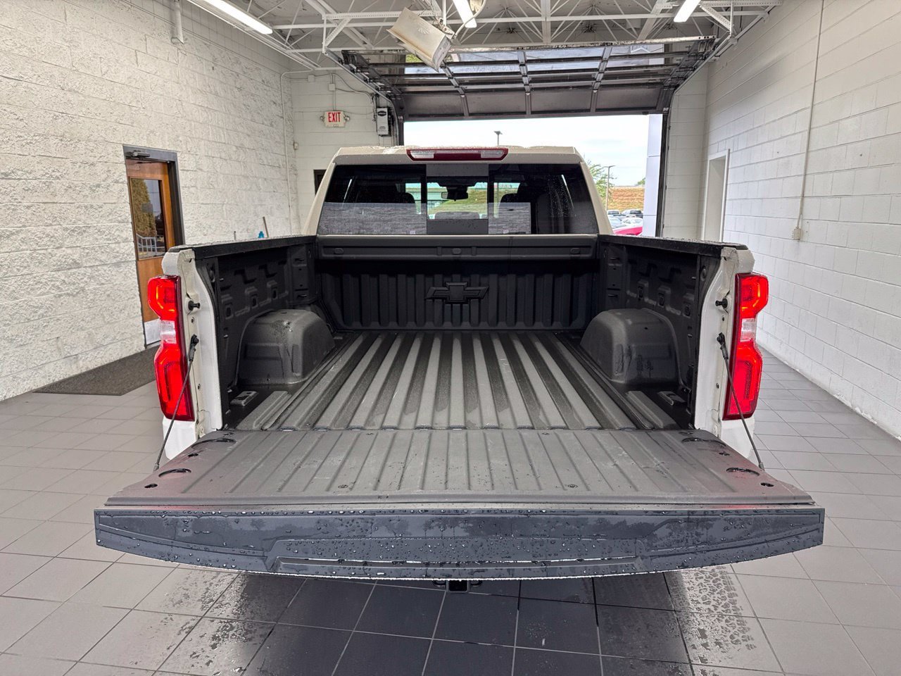 Used 2026 Chevrolet Silverado 1500 RST w/ Convenience Package II AWD/4WD image 10