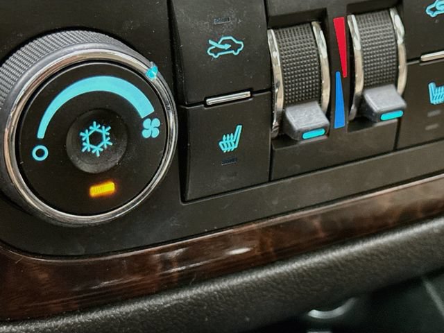 Used 2013 Chevrolet Impala LTZ FWD image 20