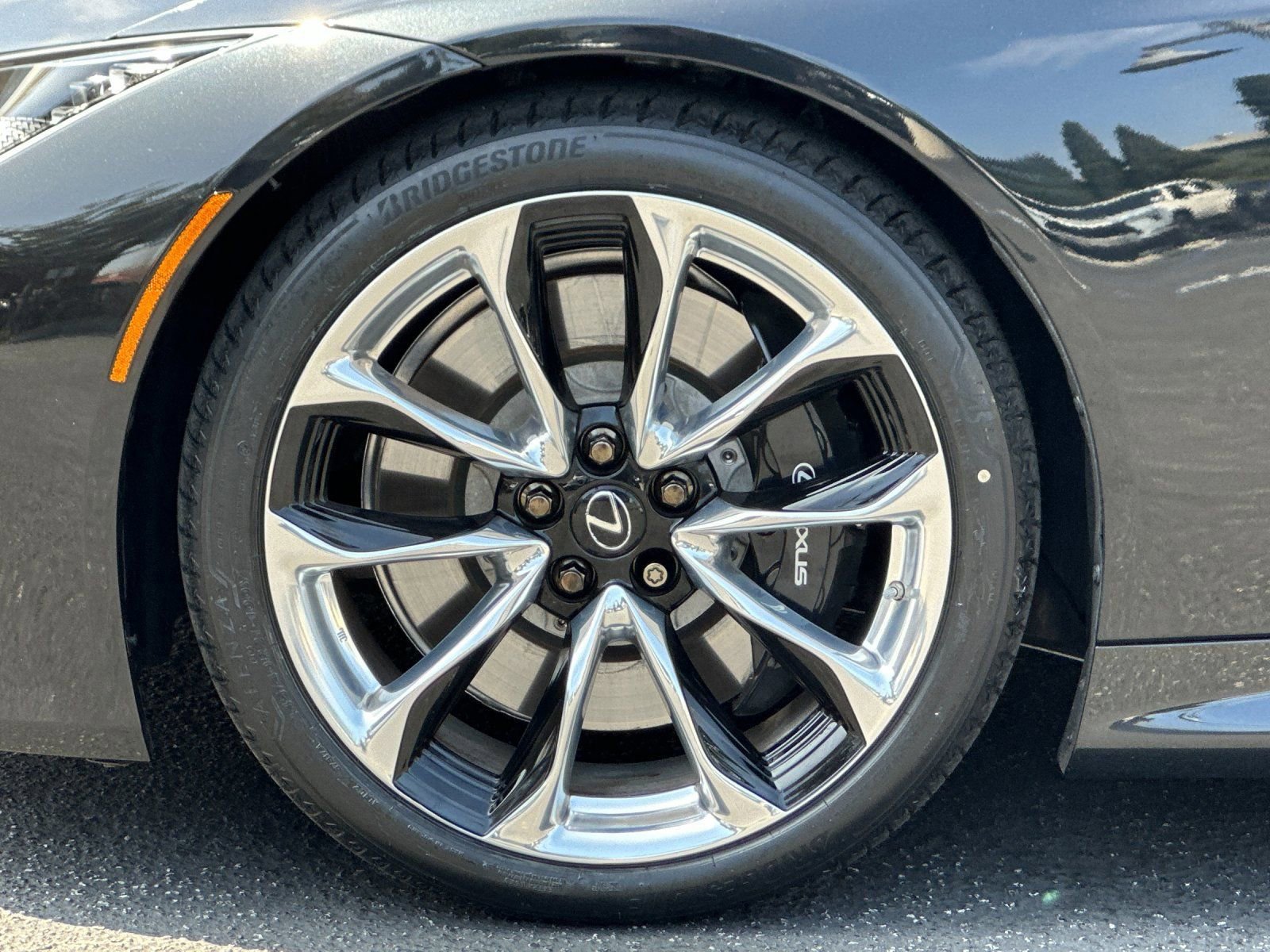 Used 2019 Lexus LC 500 Coupe w/ Performance Package RWD image 30