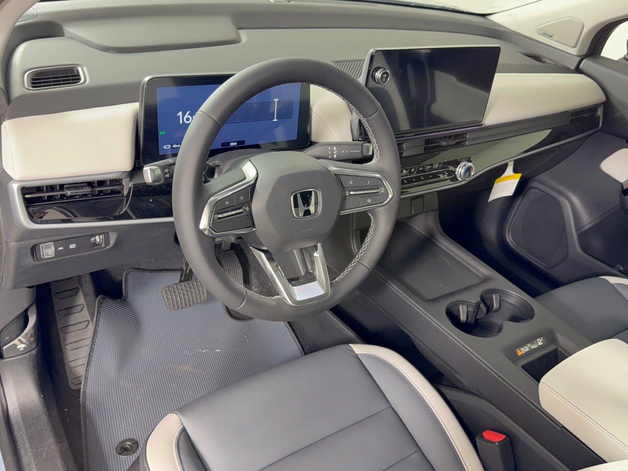 New 2026 Honda Prologue Touring image 4