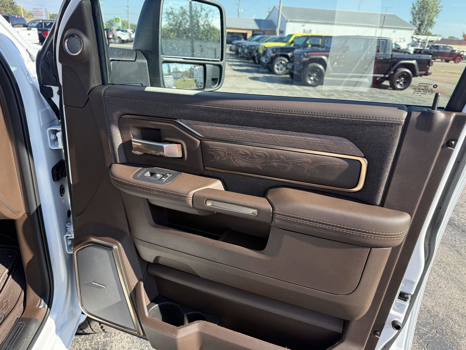 New 2026 RAM 2500 Limited AWD/4WD image 39