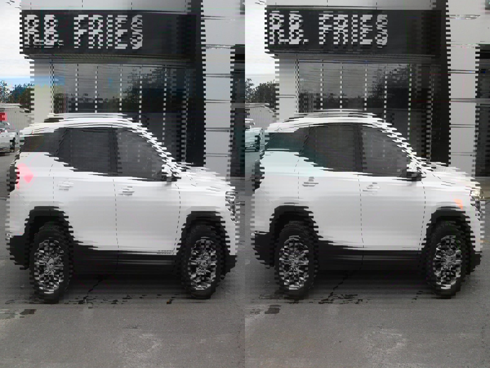 Certified 2024 GMC Terrain SLT w/ Infotainment Package II image 6