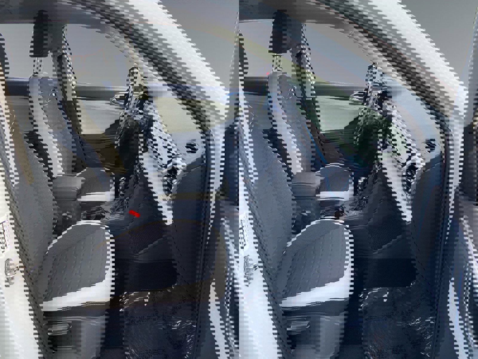 Used 2025 Volkswagen Taos SE image 15