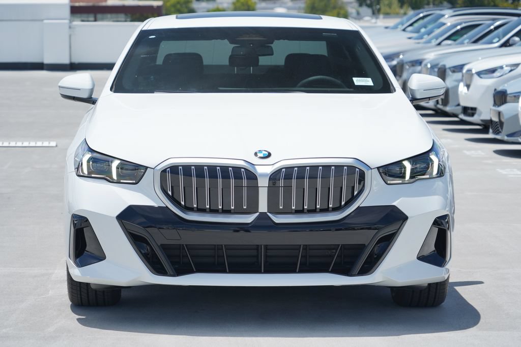 New 2026 BMW 530i w/ M Sport Package RWD image 2