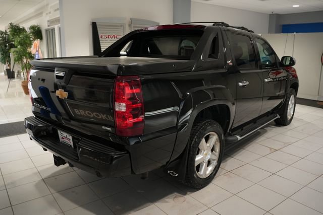 Used 2012 Chevrolet Avalanche LT w/ Suspension Package, Off-Road image 6