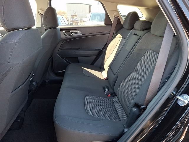 Used 2025 Kia Sportage LX image 10