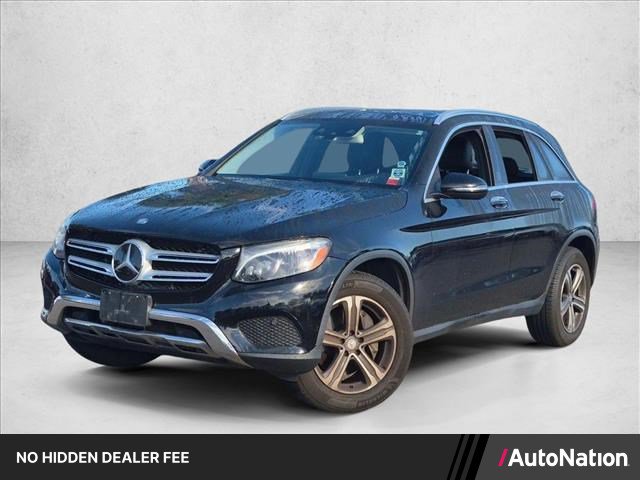 Used 2017 Mercedes-Benz GLC 300 4MATIC image 1