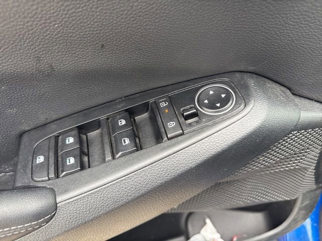 Used 2025 Kia Seltos S AWD/4WD image 17