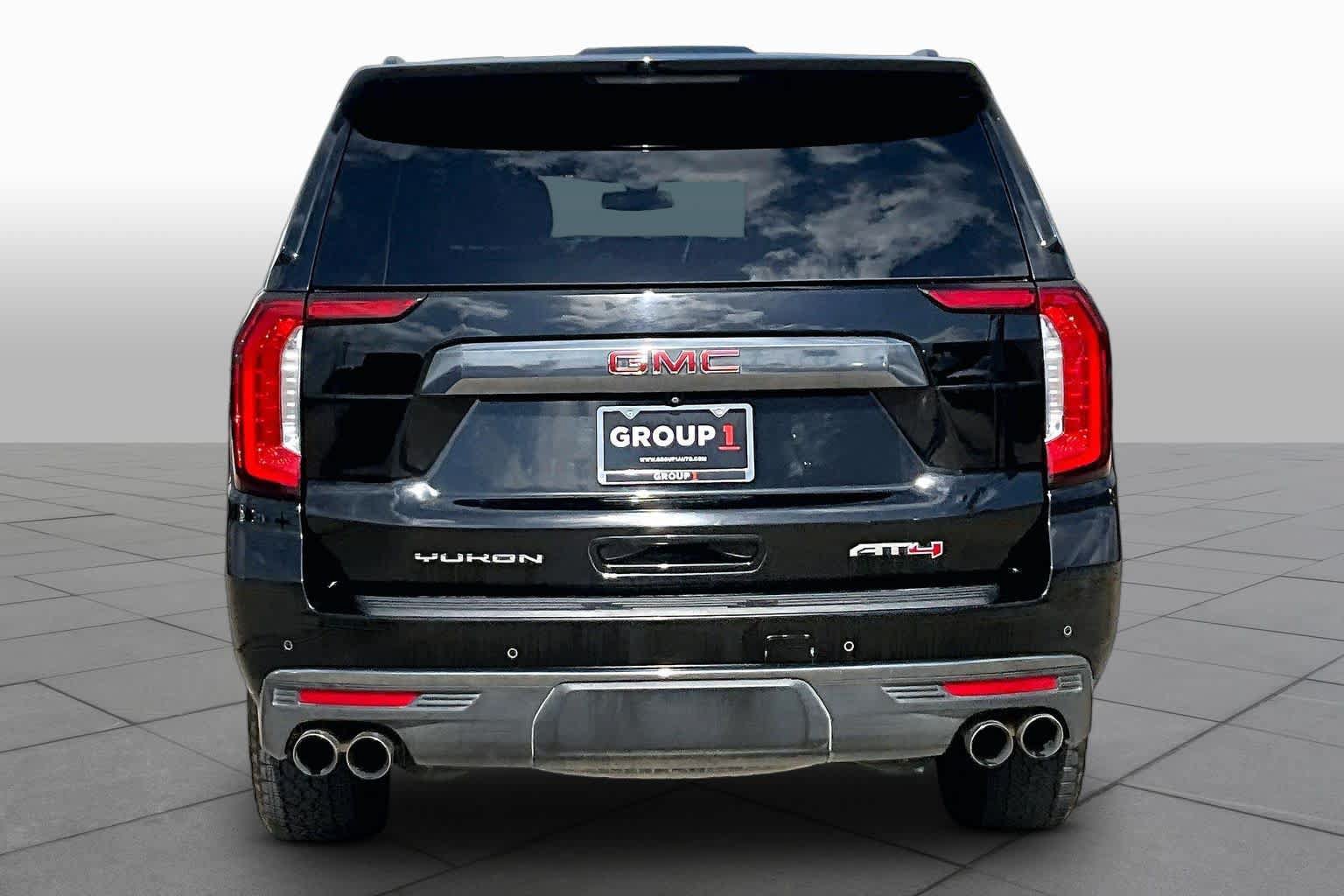 Used 2022 GMC Yukon XL AT4 AWD/4WD image 5