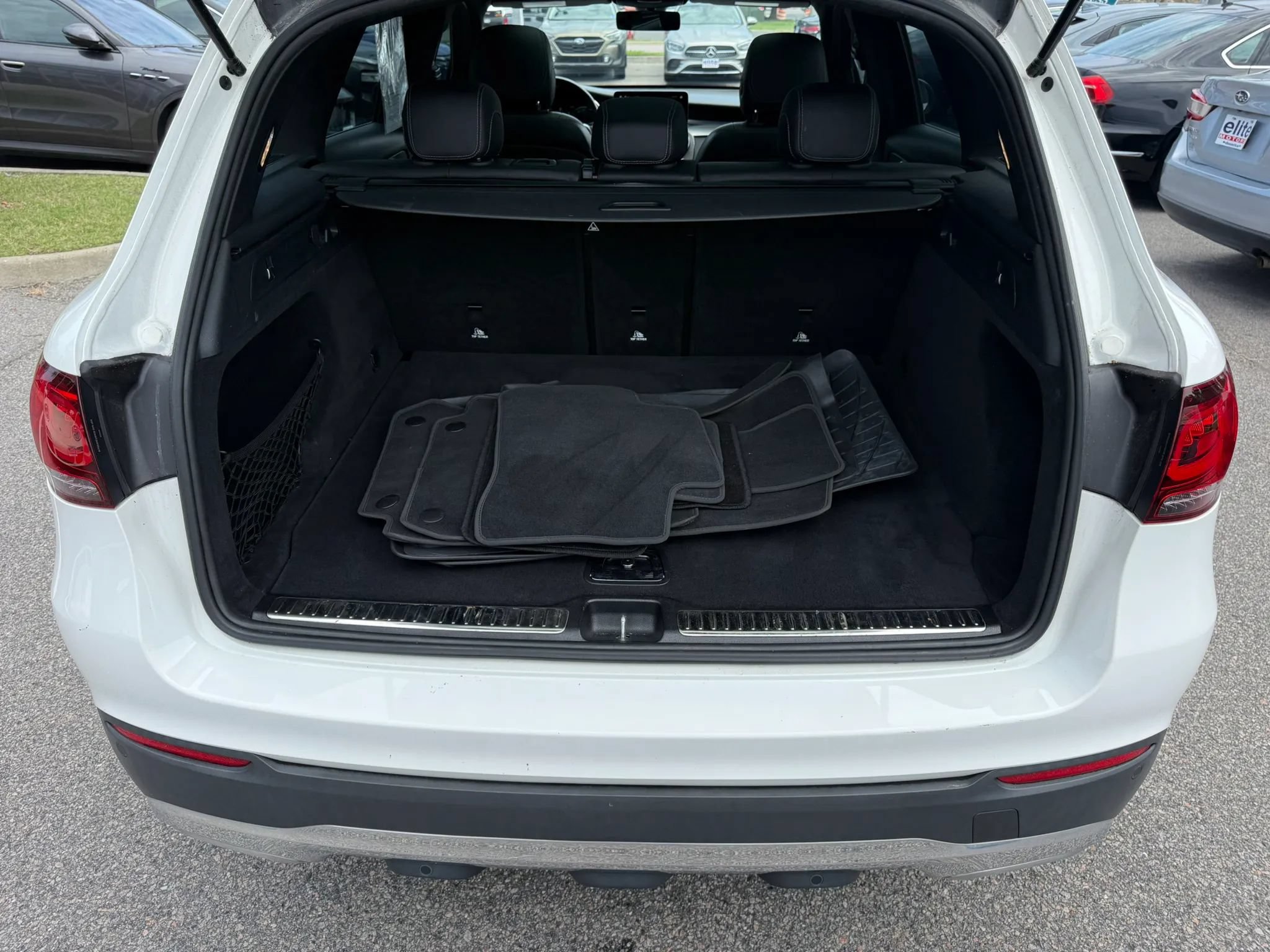 Used 2021 Mercedes-Benz GLC 300 4MATIC image 34
