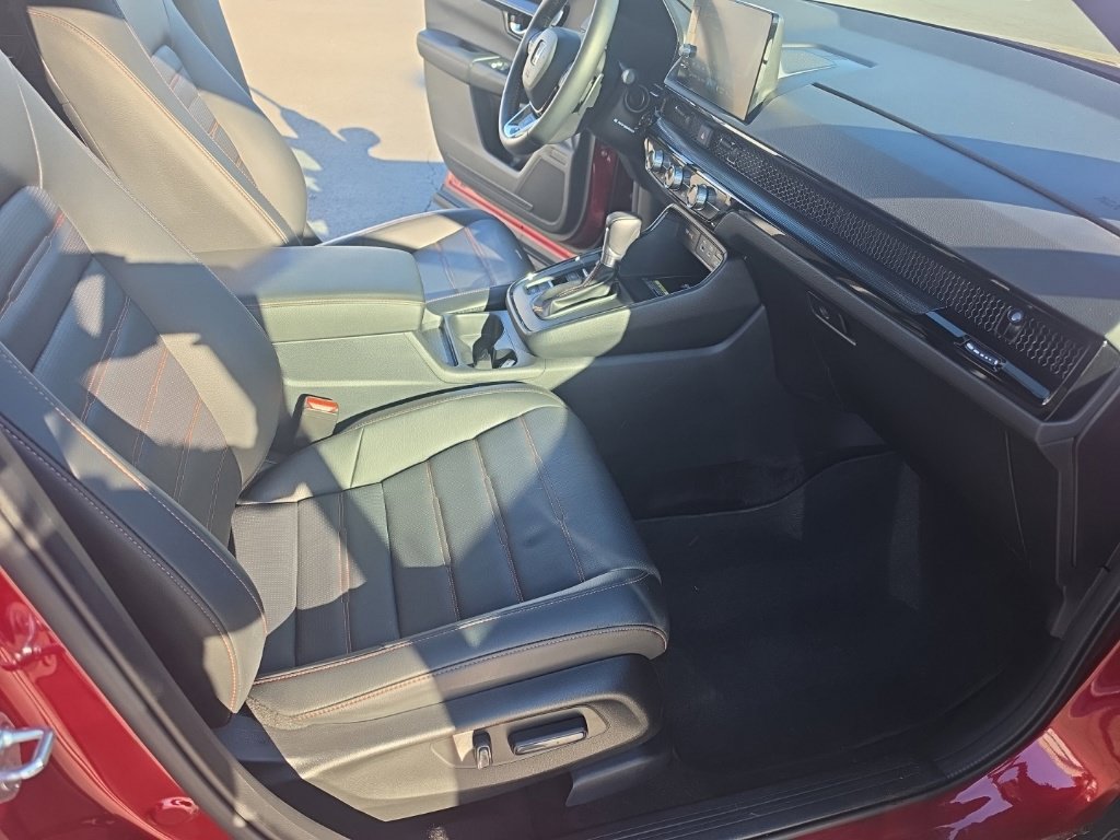 Used 2025 Honda CR-V Sport Touring image 28