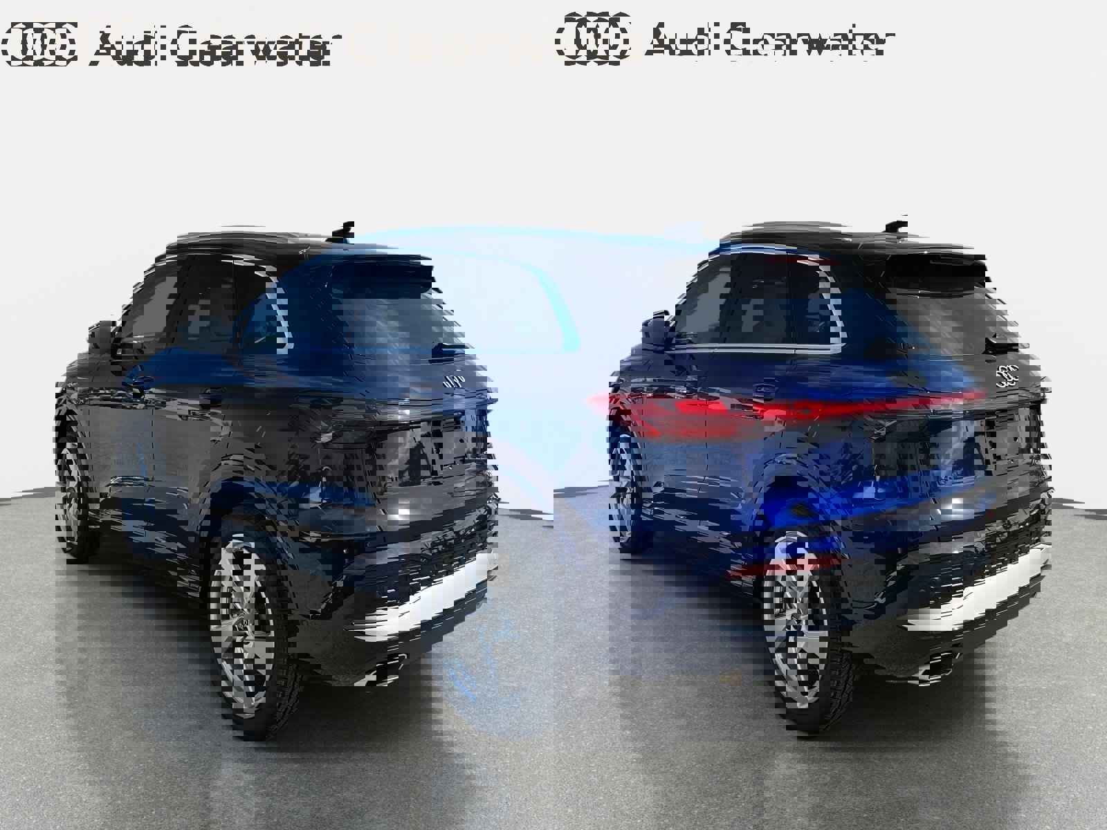 New 2025 Audi Q5 Prestige image 4