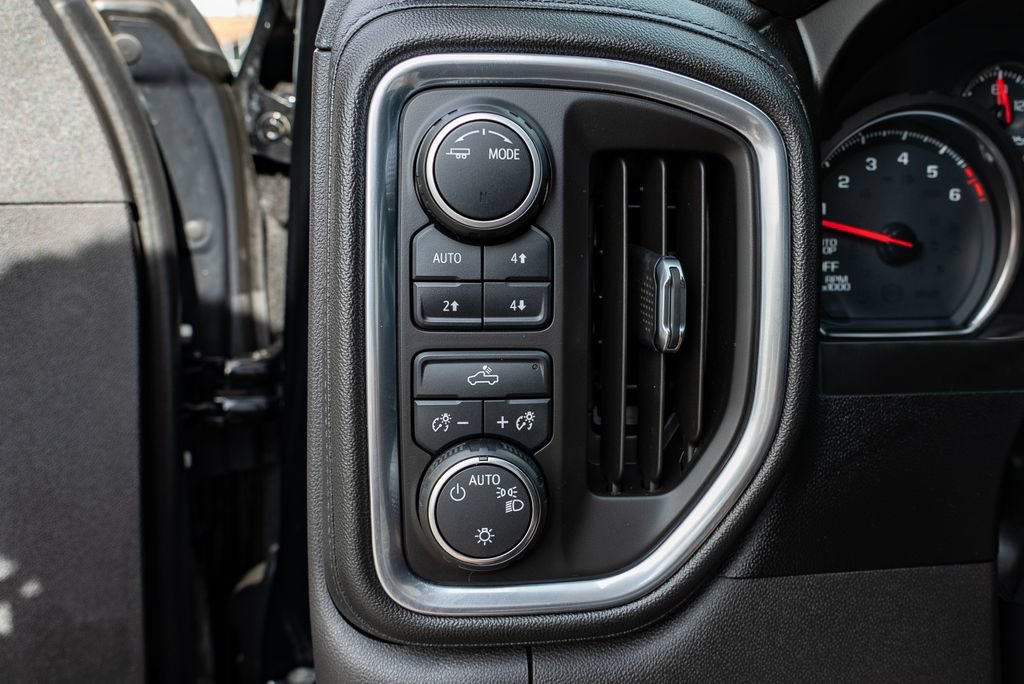 Used 2020 Chevrolet Silverado 1500 LT w/ All-Star Edition AWD/4WD image 20