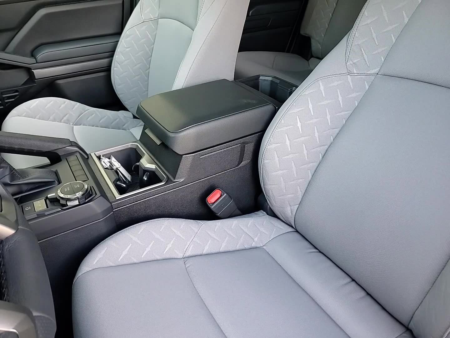 New 2025 Toyota Tacoma SR5 AWD/4WD image 19