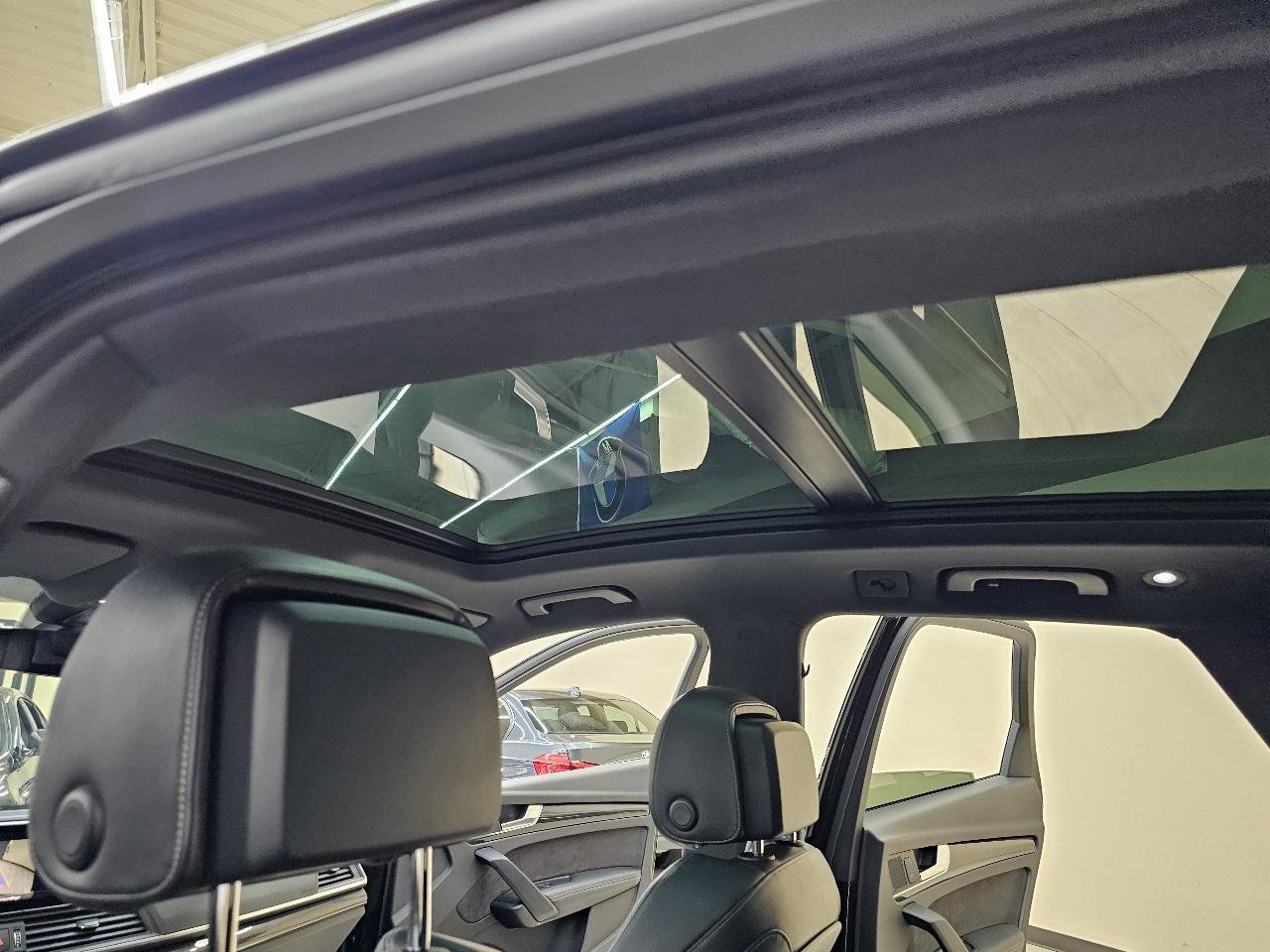 Used 2018 Audi SQ5 Premium Plus w/ S Sport Package image 38