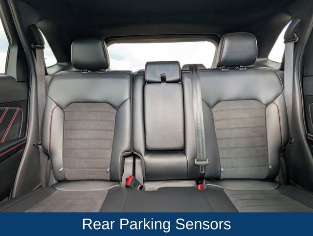 Used 2024 Ford Edge ST-Line w/ Class II Trailer Tow Package AWD/4WD image 30