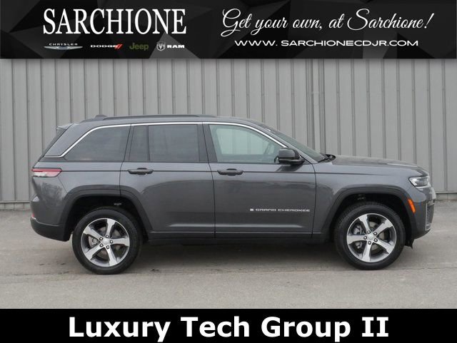 New 2026 Jeep Grand Cherokee Limited w/ Luxury Tech Group II AWD/4WD image 1