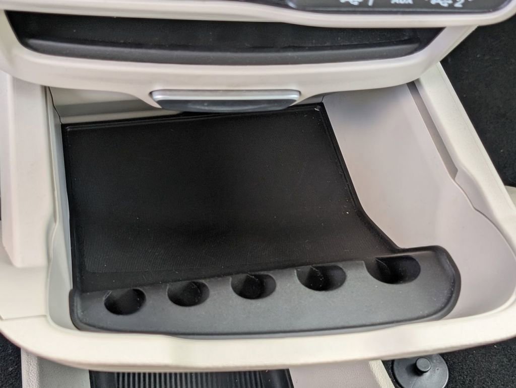 Used 2023 Chrysler Pacifica Touring-L image 36