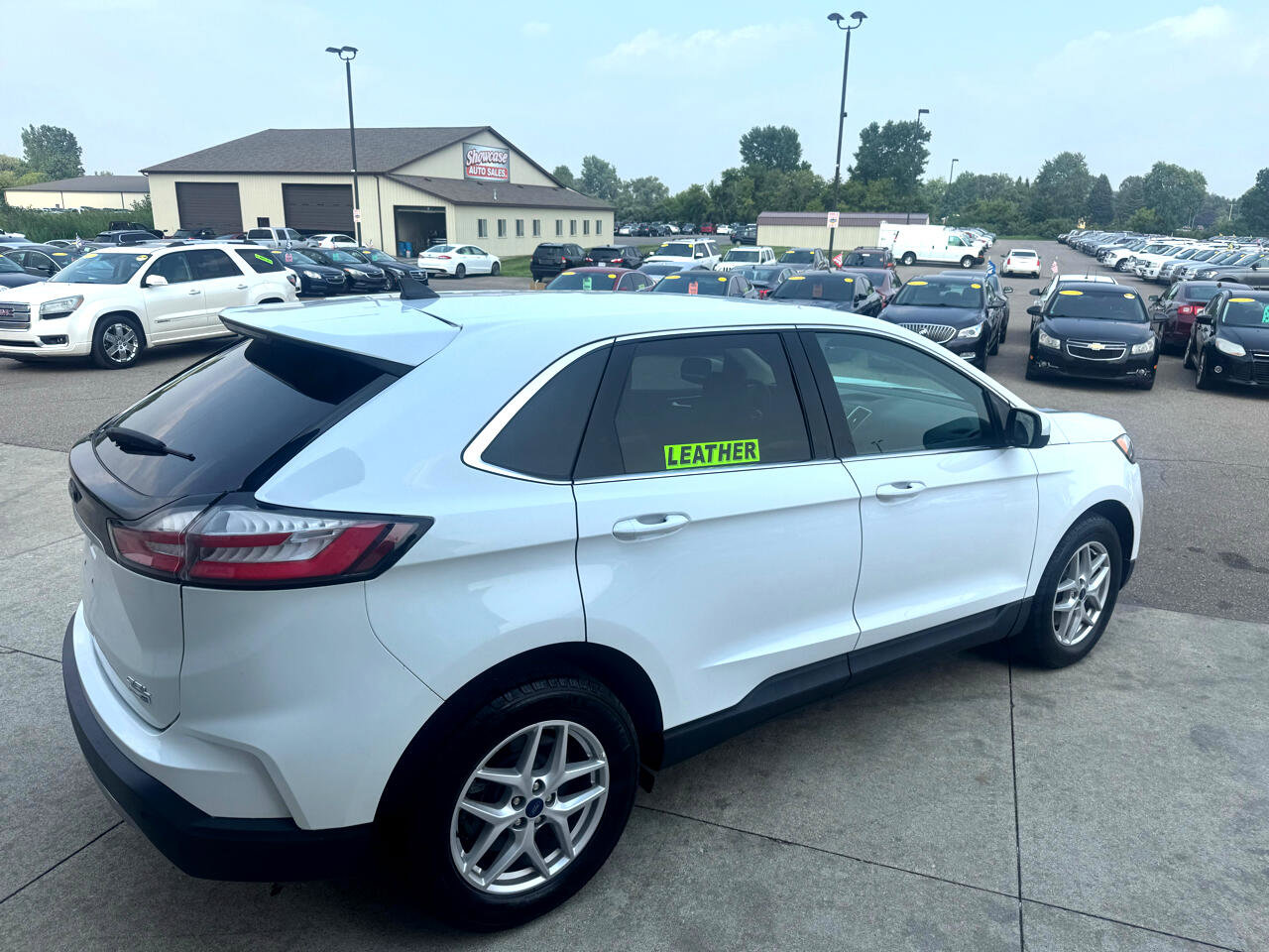 Used 2022 Ford Edge SEL image 5