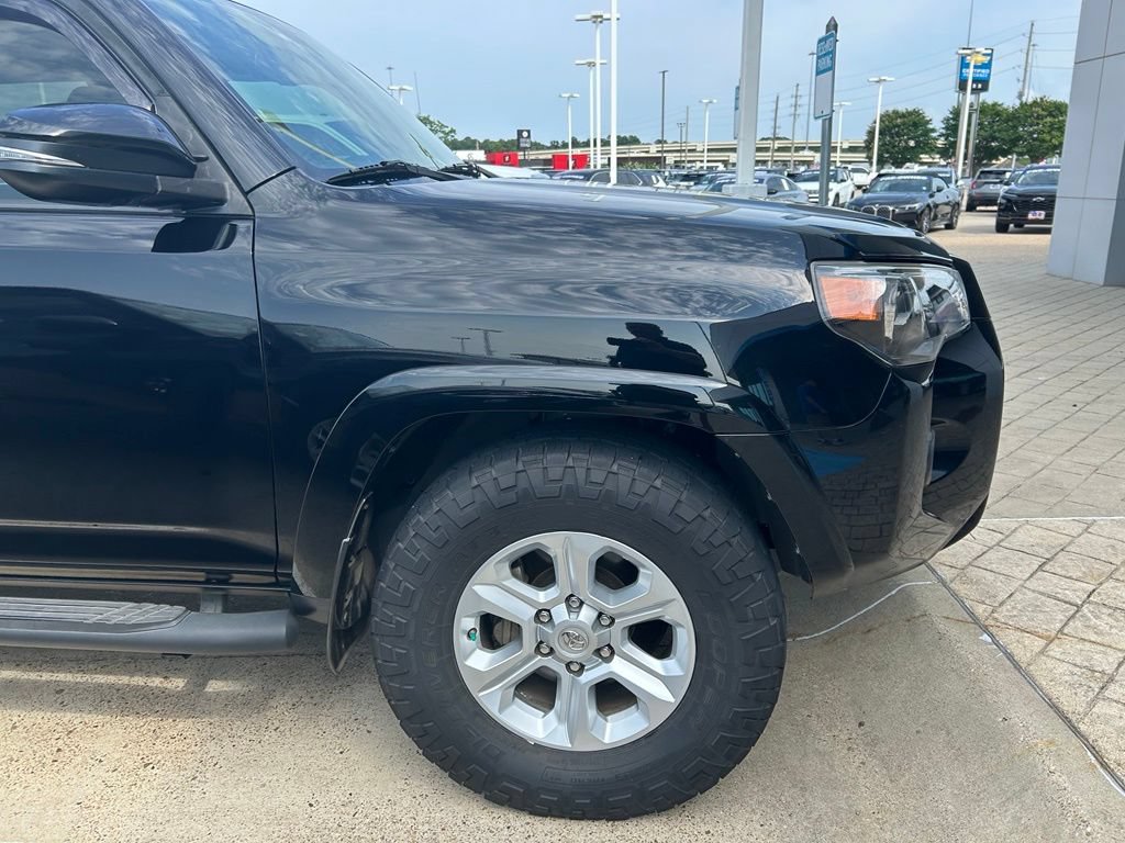 Used 2019 Toyota 4Runner SR5 Premium RWD image 2