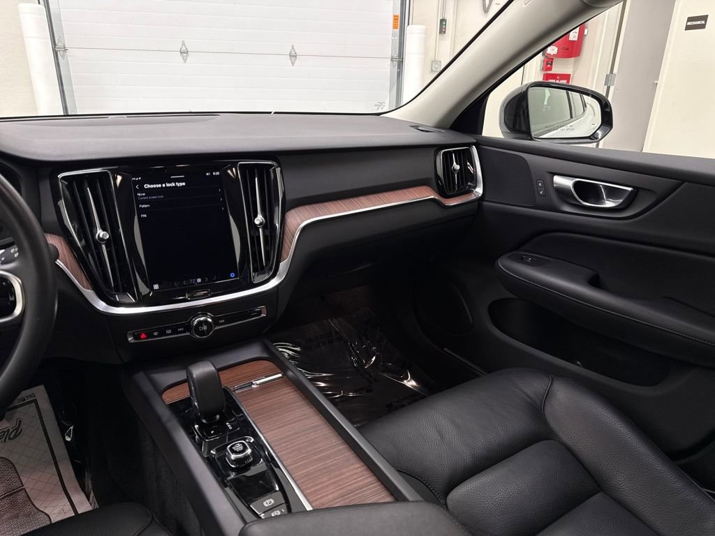 Used 2024 Volvo S60 B5 Plus image 15