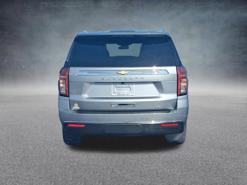 Used 2024 Chevrolet Suburban LT AWD/4WD image 8