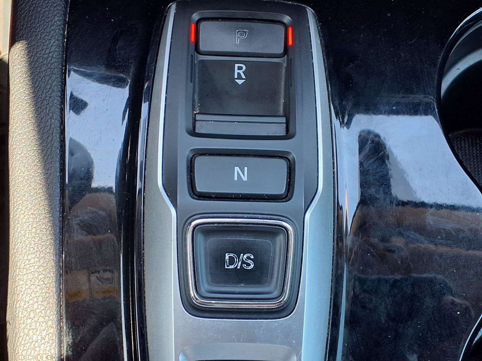 Used 2018 Honda Pilot Elite image 9