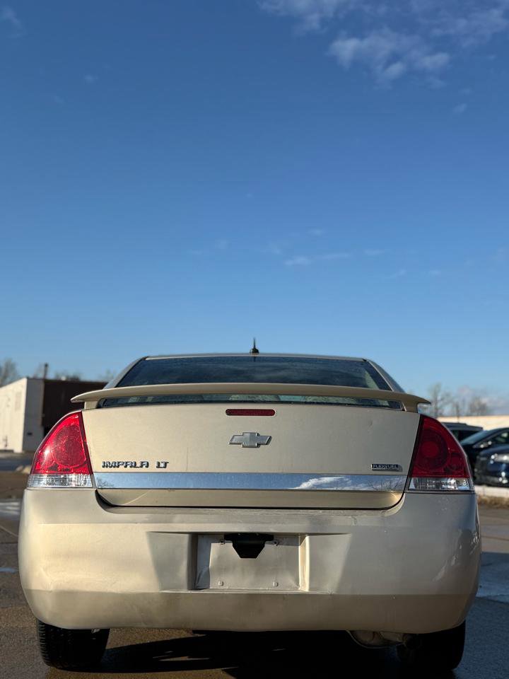 Used 2011 Chevrolet Impala LT w/ Luxury Edition Package image 5