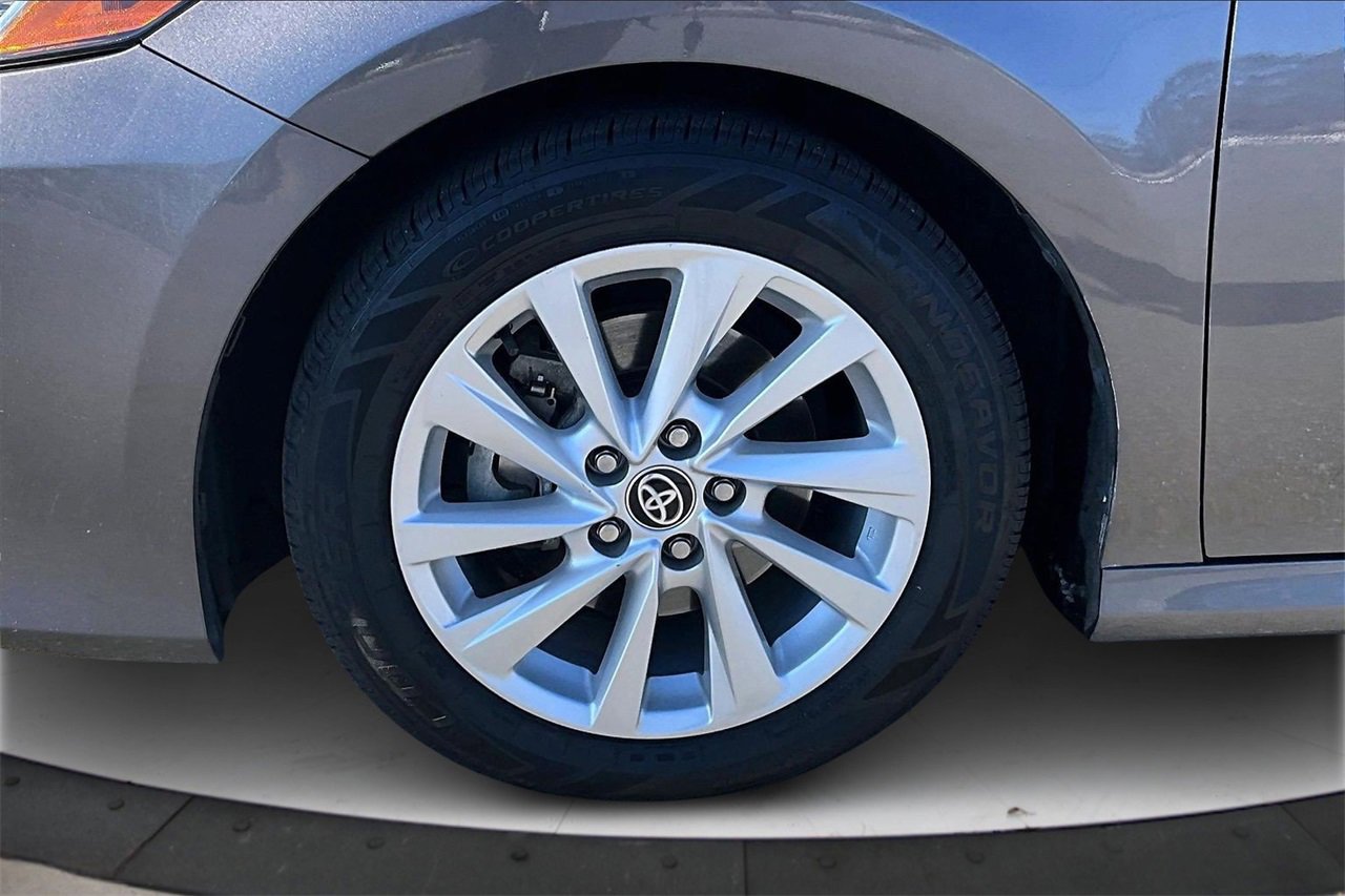 Used 2023 Toyota Camry LE image 29
