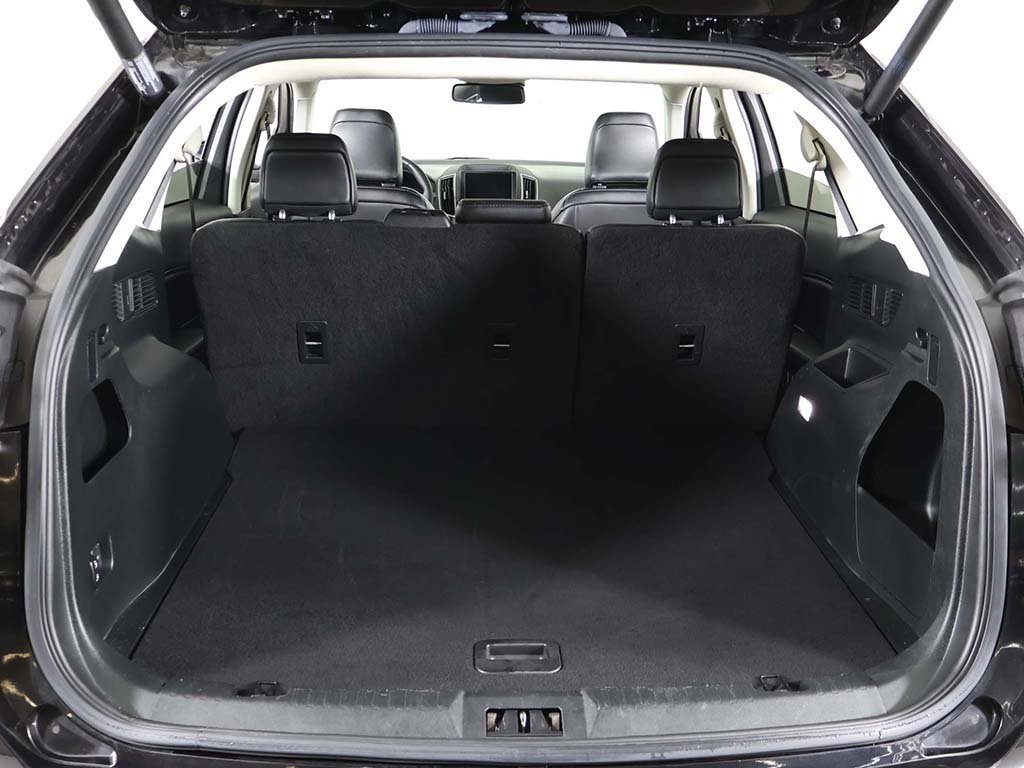 Used 2022 Ford Edge SEL w/ Convenience Package image 17