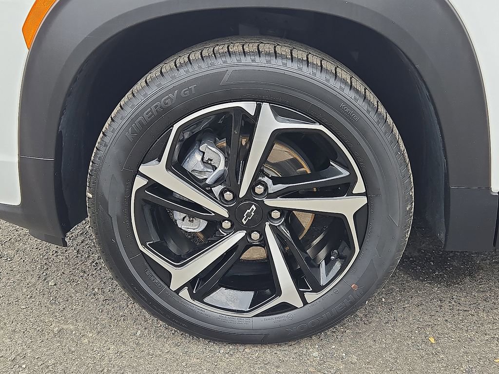 Used 2023 Chevrolet TrailBlazer RS w/ Convenience Package image 12