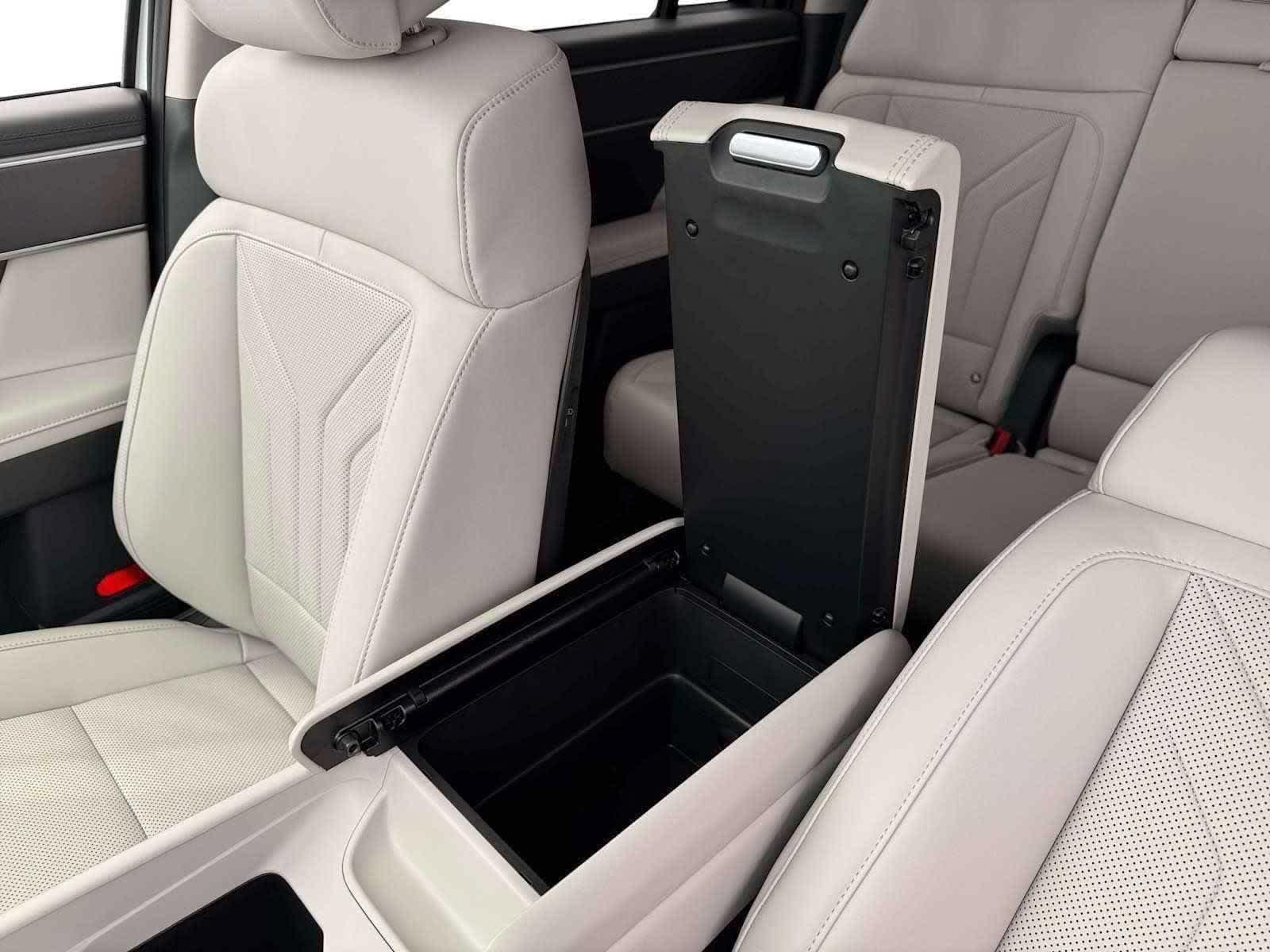 New 2026 Hyundai Santa Fe SEL FWD image 18