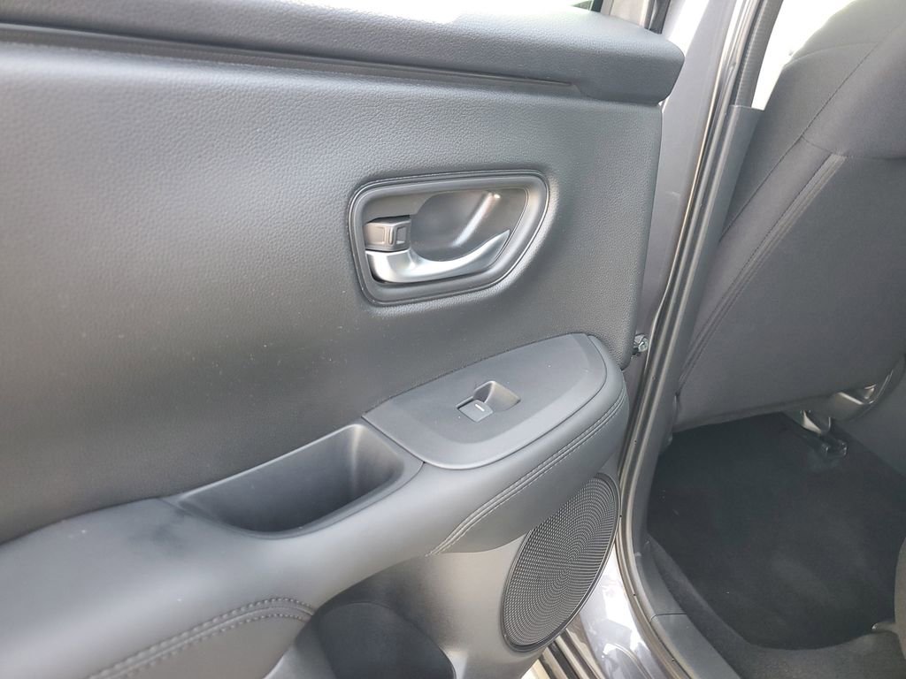 Certified 2026 Honda HR-V LX image 15