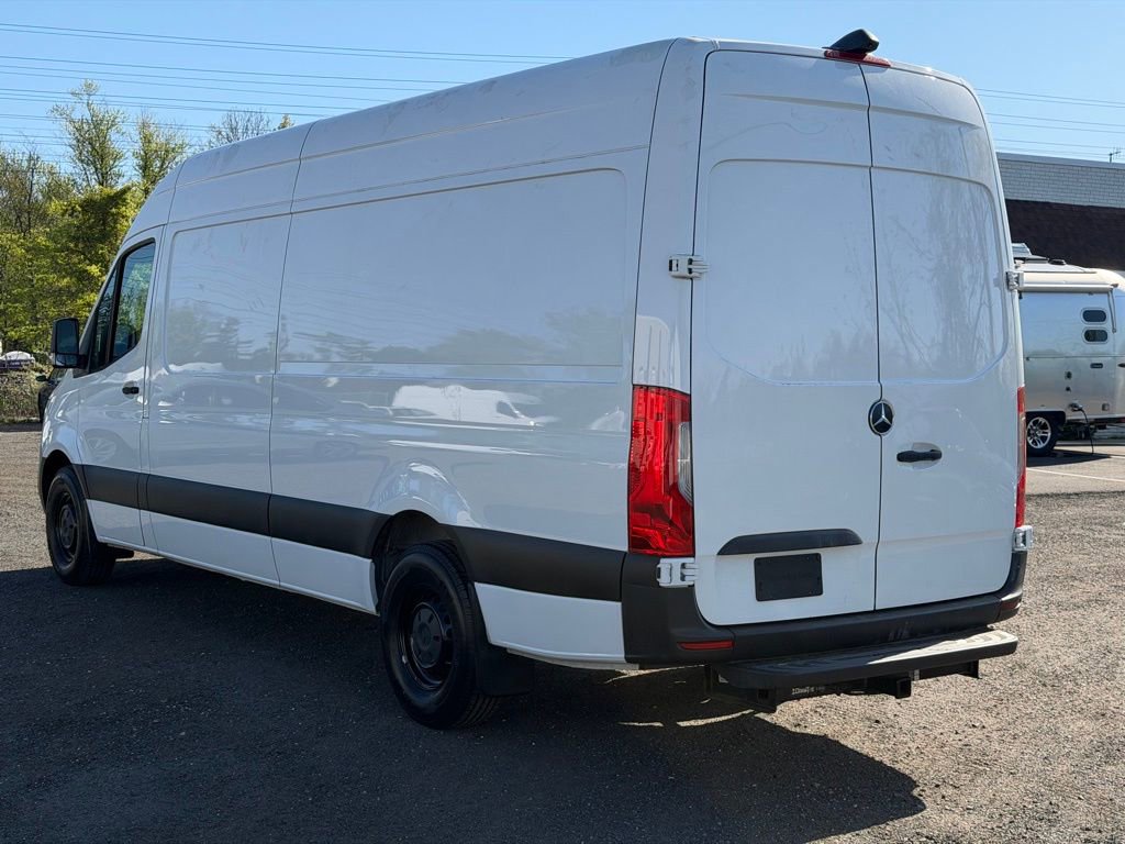 Used 2022 Mercedes-Benz Sprinter 2500 image 7