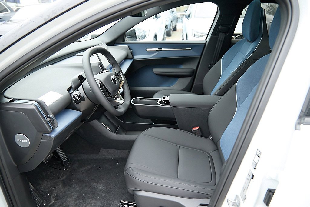 New 2026 Volvo EX30 Plus image 14