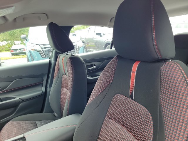 New 2027 Nissan Sentra SR w/ Floor Mat Package FWD image 17
