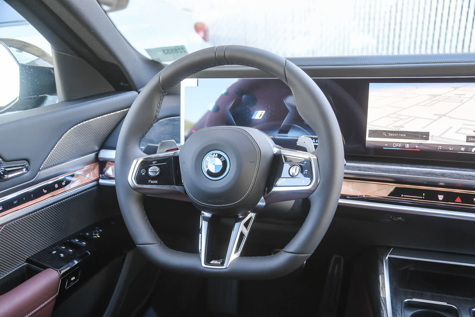 Used 2026 BMW 750e xDrive 750e xDrive w/ Premium Package image 12