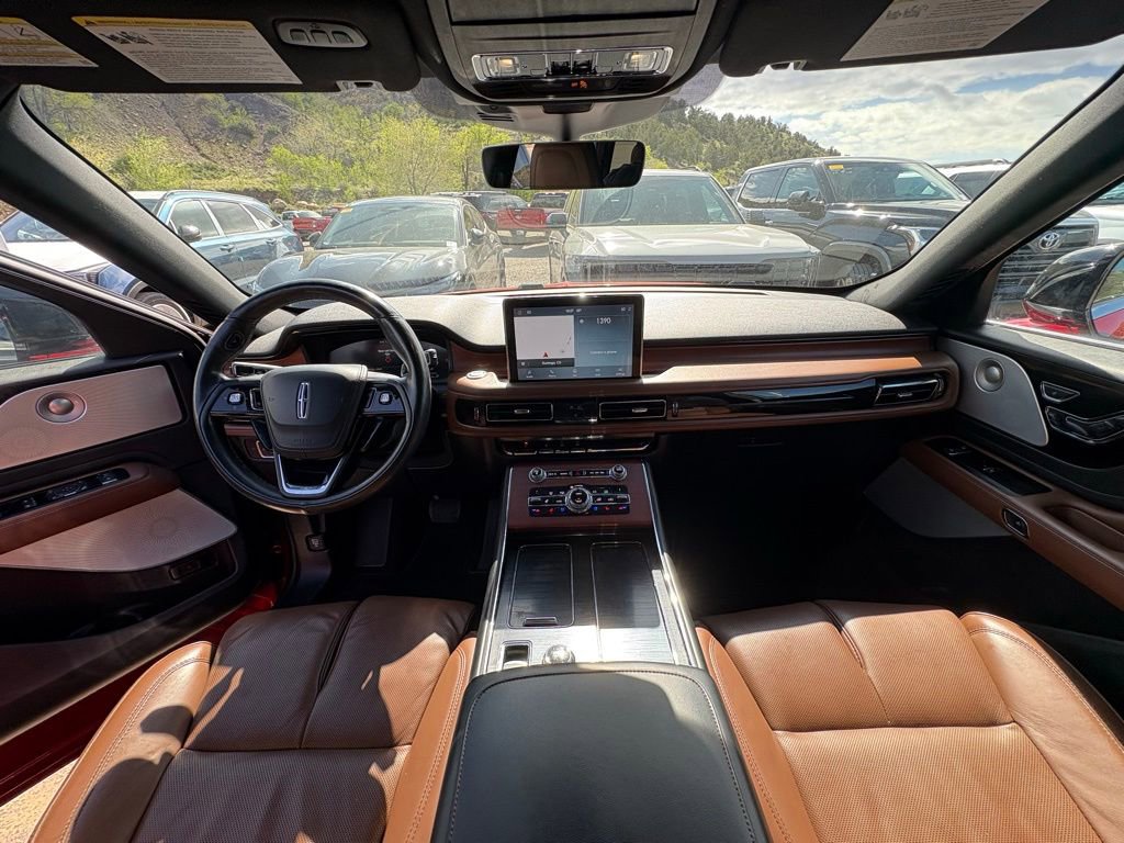 Used 2020 Lincoln Aviator Reserve w/ Equipment Group 201A AWD/4WD image 4