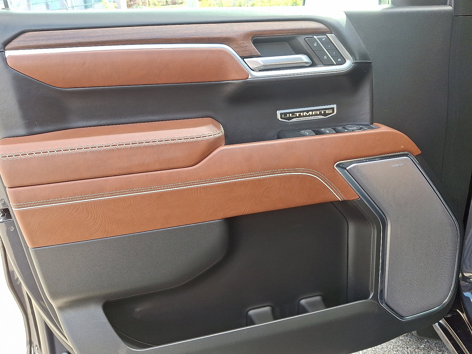 Certified 2024 GMC Sierra 1500 Denali Ultimate image 12