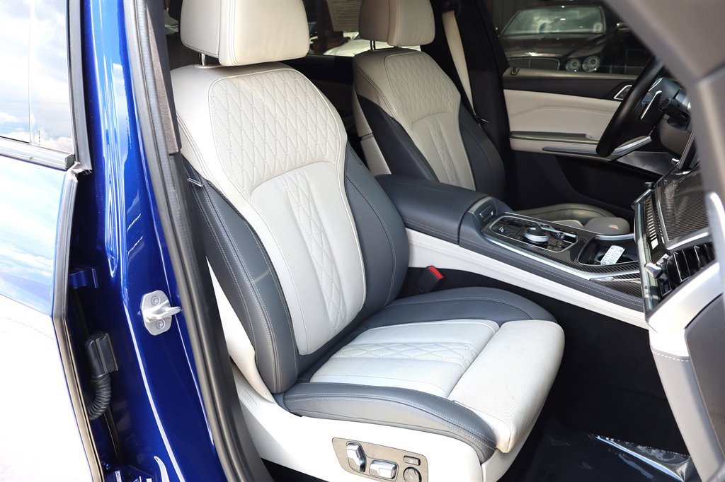 Used 2023 BMW X7 M60i w/ Executive Package AWD/4WD image 24