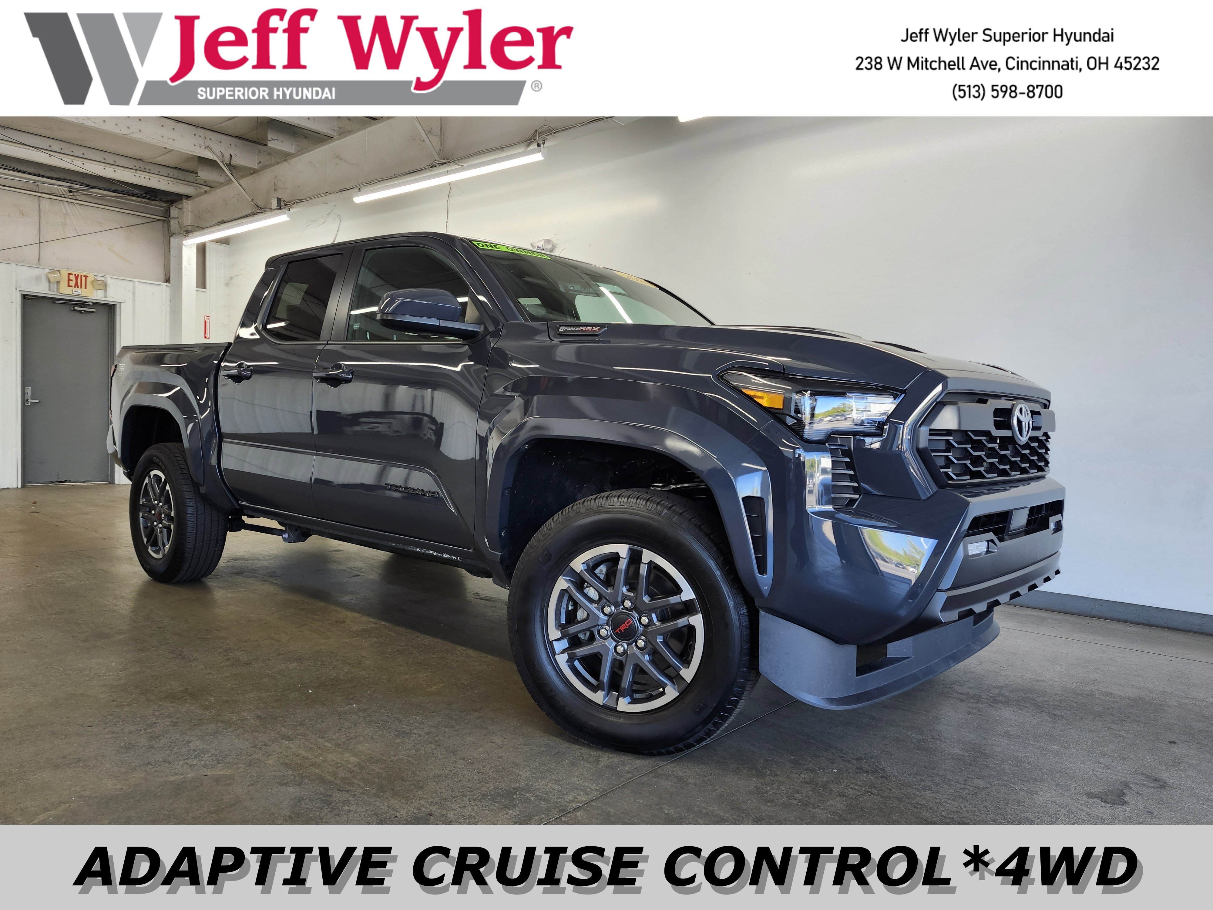 Used 2024 Toyota Tacoma TRD Sport image 1