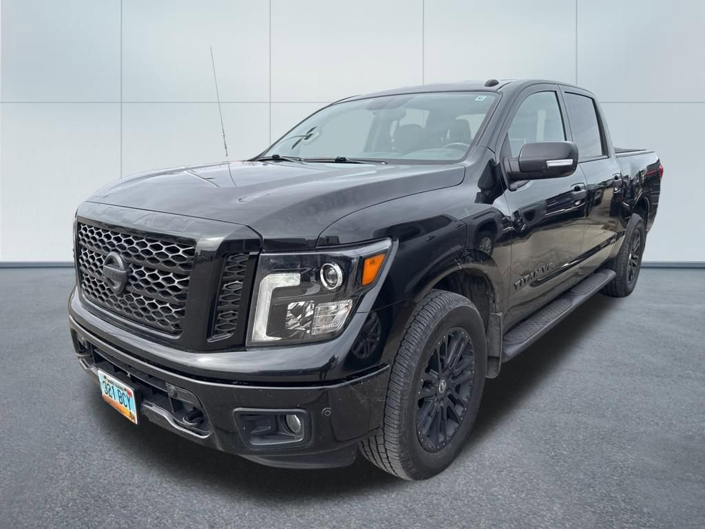 Used 2019 Nissan Titan SV w/ SV Convenience Package image 5