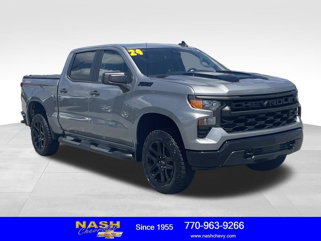 Used 2024 Chevrolet Silverado 1500 Custom Trail Boss w/ Turbomax Blackout Package AWD/4WD image 1