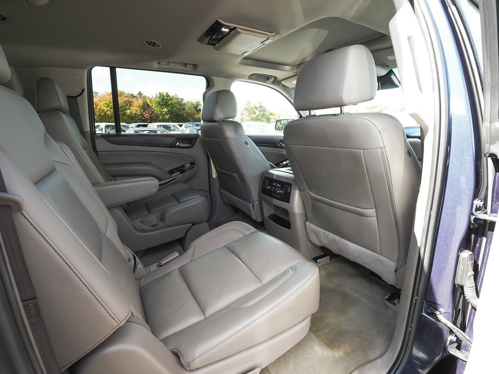 Used 2018 GMC Yukon XL SLT w/ Premium Edition AWD/4WD image 45