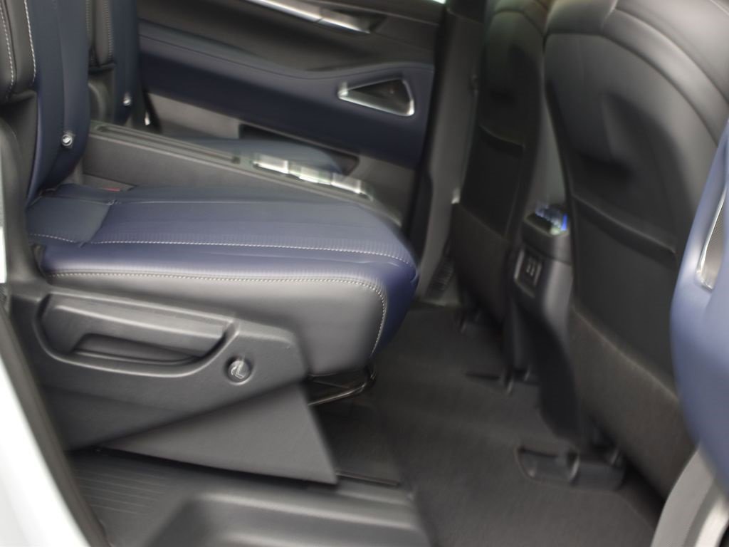 New 2026 INFINITI QX60 Sport w/ Dark Cargo Package image 19