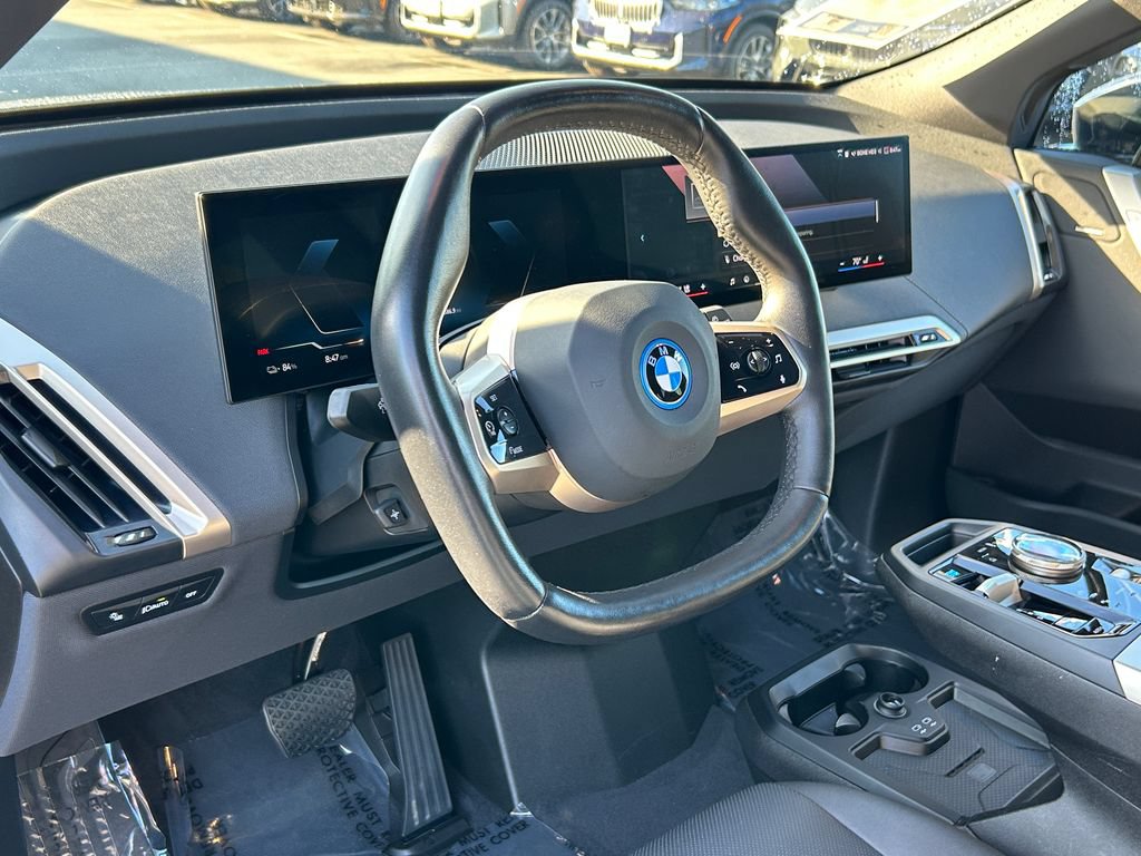 Used 2024 BMW iX xDrive50 AWD/4WD image 13