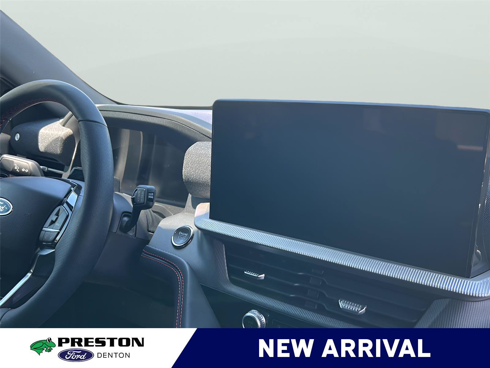 Used 2025 Ford Explorer ST AWD/4WD image 14