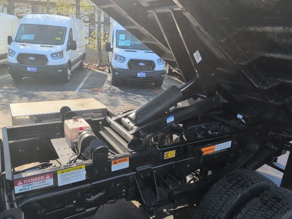 New 2026 Ford F550 4x4 Supercab Super Duty image 12