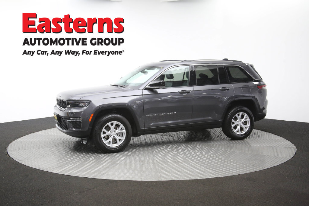Used 2023 Jeep Grand Cherokee Limited AWD/4WD image 63