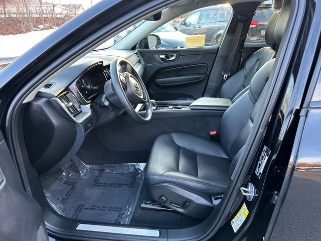 Used 2024 Volvo XC60 B5 Core AWD/4WD image 26